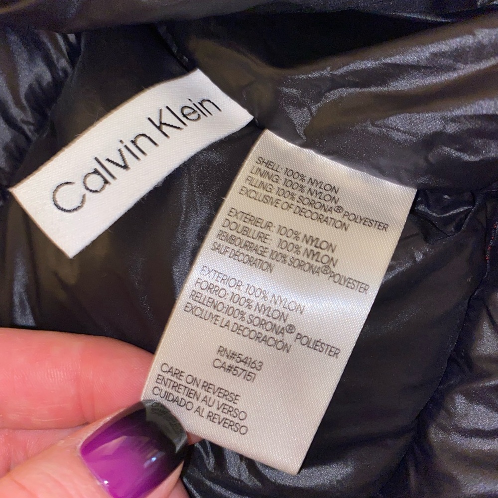 Calvin Klein Red Puffer Jacket Size XL - Picture 4 of 16